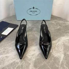 Picture of Prada Shoes _SKUPradasz35-40XJ030919244